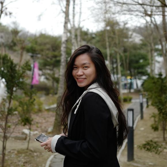 Meet your Posher, Chantal - Picture 1 of 1